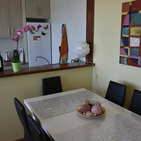 Ferran Paqui Apartment